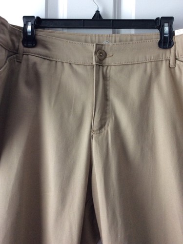 Bay, Womens Capri, Size 18W, Mid Rise 