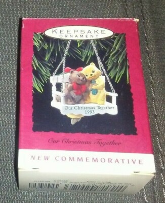 1993 Hallmark Keepsake Ornament ''OUR CHRISTMAS TOGETHER '' Cats on Bench, kittens