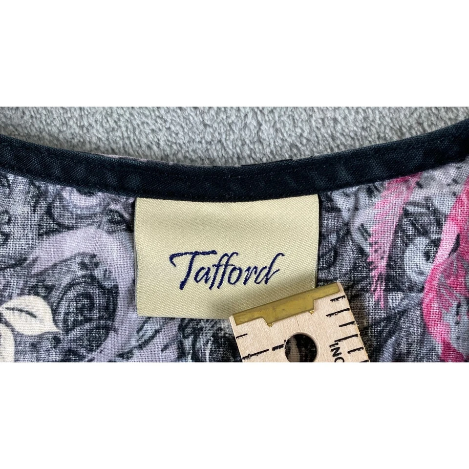 Blusa Médica para Mujer Tafford Cuello en V Manga Corta Rosa Negra Estampado Floral Corazón Talla M Foto 2 de 4