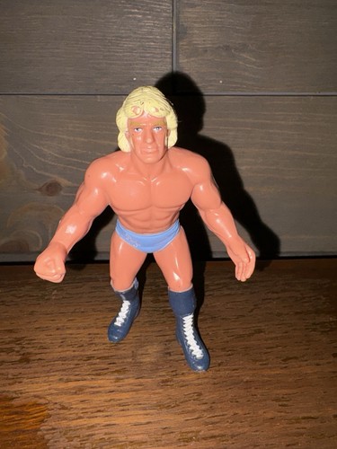WCW GALOOB NATURE BOY RIC FLAIR WRESTLING ACTION F...