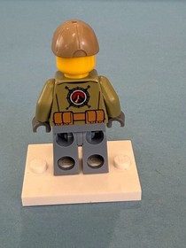 LEGO City Minifig cty0695 - Male Volcano Explorer - Light Scratches/No Cracks
