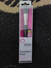 Look Good Feel Better, Foundation Pinsel