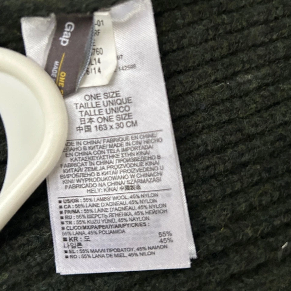 GAP Ribbed Knit Scarf Dark Green LambsWool Blend One Size Classic Preppy - Image 2 of 4