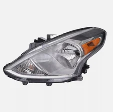 For 2015-2019 Nissan Versa Halogen Left Side Headlight Assembly Headlamp