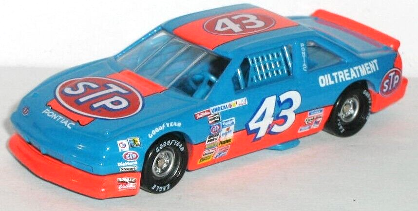 NASCAR LEGEND / RICHARD PETTY #43 / 1988 PONTIAC GRAND PRIX