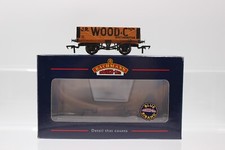 Bachmann 37-053 OO Gauge 5 Plank Wagon J R Wood 33
