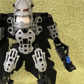 LEGO Bionicle VEZON Figure Only From Set # 8764 but w/ CUSTOM REPLACEMENT CAPE