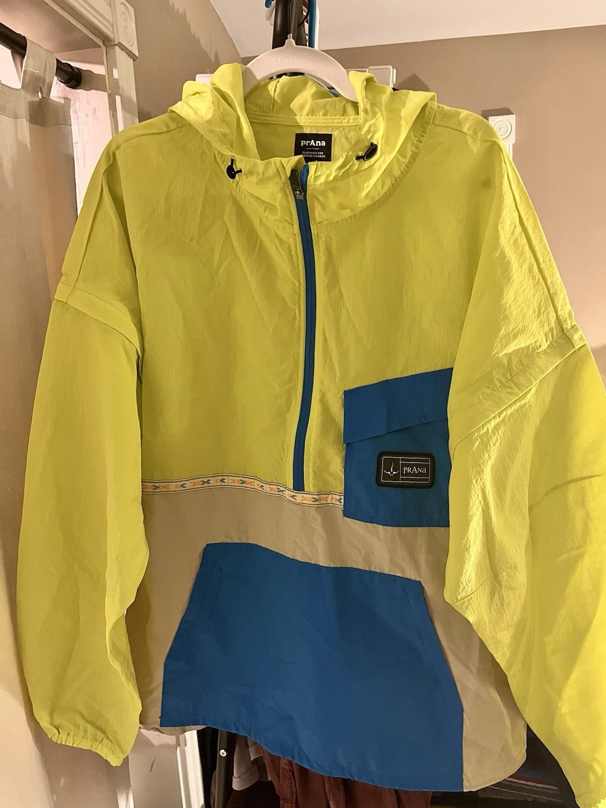 prAna Men's XL Colorblock Hooded Windbreaker Jacket Yellow Blue Zip Pockets