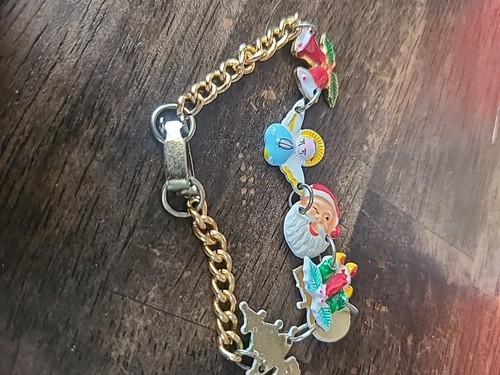 Vintage Girls Christmas Charm Braclet Santa Angel Tree - Picture 4 of 4