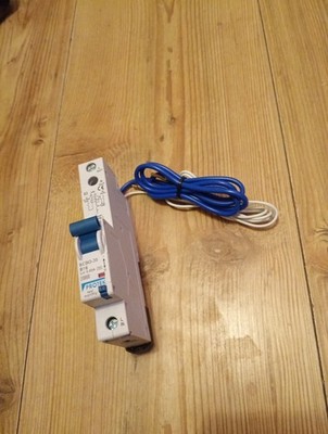 PROTEK RCBO-30 B 16 16 Amp 30mA 10kA RCBO SCHUTZSCHALTER Neu SCHNELLER VERSAND