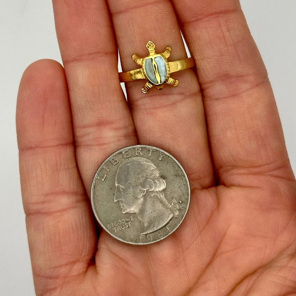 Delicado Anillo Larimar Lindo Tortuga Oro 14K Sobre Plata de Ley Talla 7 Piedra Azul Foto 4 de 4