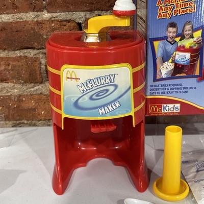 McDonalds McFlurry Maker 2003 Vintage Ice Cream Dessert Set With