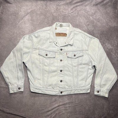 Vintage Levi's Jacket Men's Medium 70598 Blue Light Wash Oversized Made USA 90s