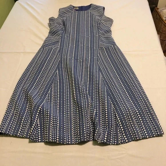 Vestido midi Anne Klein azul y blanco línea A; talla 14 Foto 2 de 4