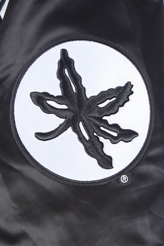 Chaqueta Universitaria Letterman Clásica Universidad Estatal de Ohio Negra Satén Foto 4 de 4