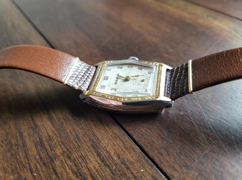 1930`s Bulova SKY KING 2 TONE CASE Manual Wind Art Deco Geyser Watch - Picture 5 of 9