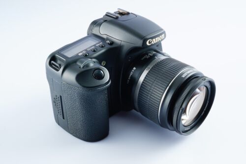 EX+5 Canon EOS 30D Digital SLR w/ EF-S 18-80mm F/3.5-5.6 IS, 256MB CF Card JAPAN - Picture 6 of 24