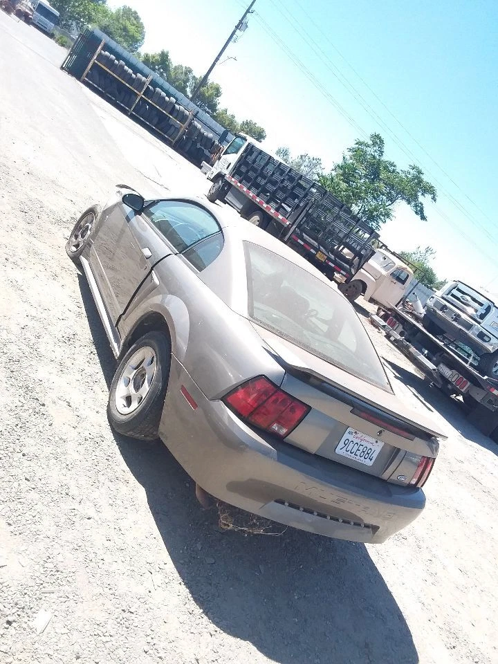 Used Fuel Injection Throttle Body fits: 2001 Ford Mustang Throttle Valve Assembl Foto 4 de 4