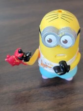McDonald's 2017 Despicable Me Crab Bite minion AS IS toy figure