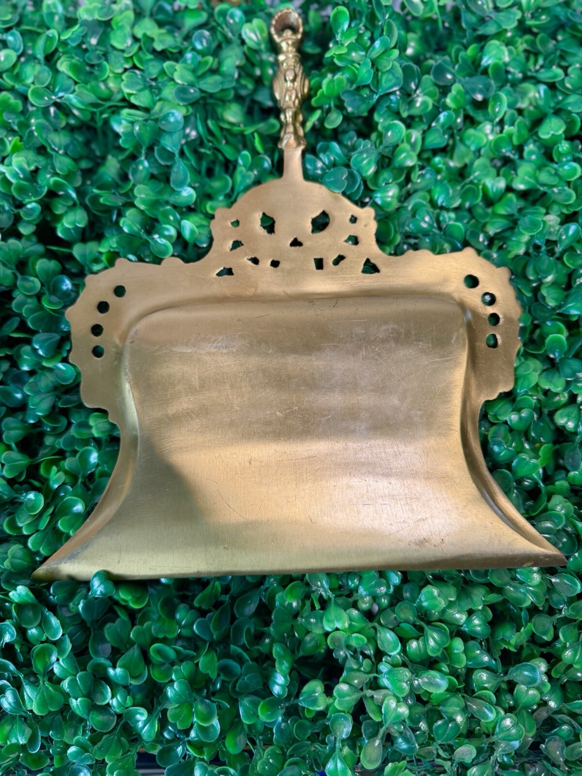 Vintage Brass Victorian Style Andrea by Sadek Dustpan, Fireplace Dust Pan