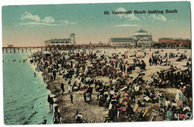 VERY NICE SCARCE POSTCARD - BEACH LOOKING SOUTH - GT. YARMOUTH - NORFOLK C.1913