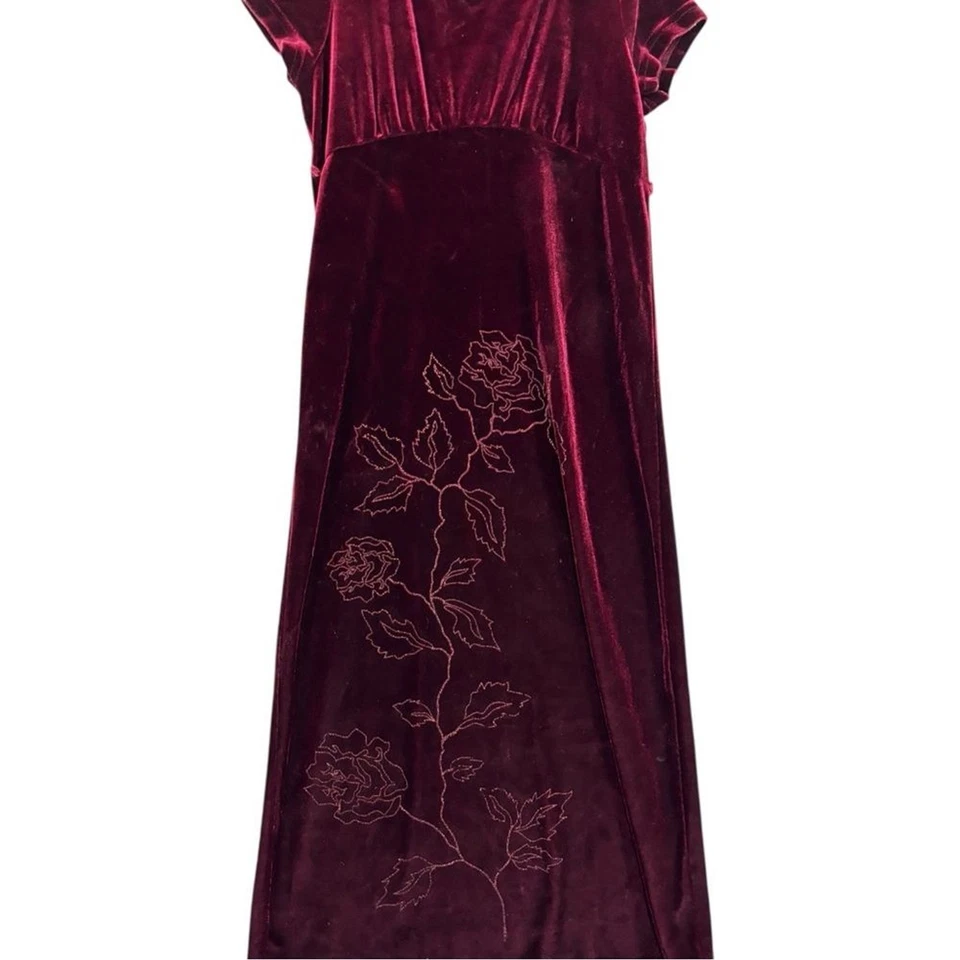 Maxi Vestido Niñas Terciopelo Rojo Floral Bordado Años 90 Babydoll Hada Capricho Talla 8 Foto 2 de 4