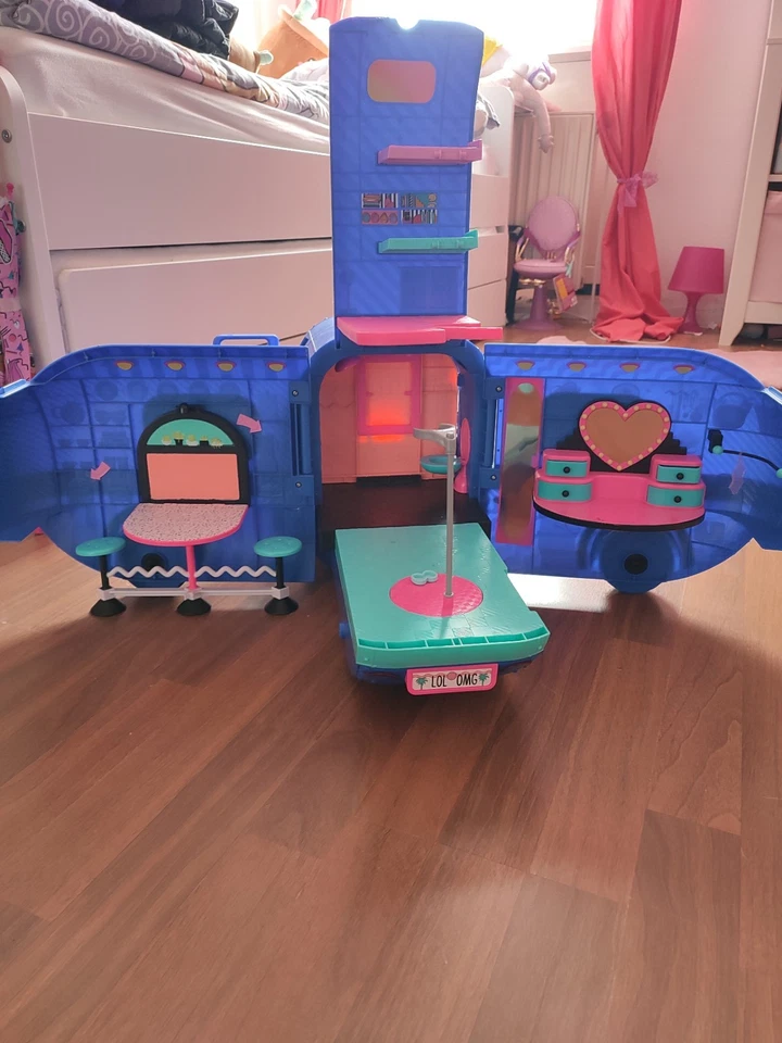 LOL Surprise OMG Glamper Fashion Camper Bus.Leichte Gebrauchsspuren.15€ - Bild 4 von 4