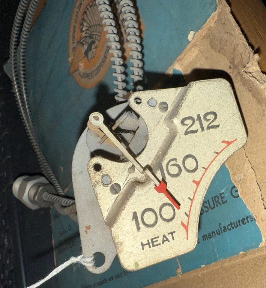 "NOS" 1938 CHRYSLER WATER TEMPERATURE GAUGE 38 CHRYCO MOPAR CIRCA 30S - Image 2 of 4