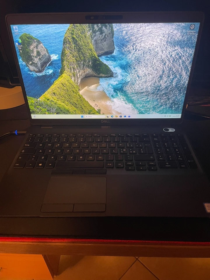 Dell Latitude 5501 · i5-9400H · 8GB · 512GB, foto 1 di 5