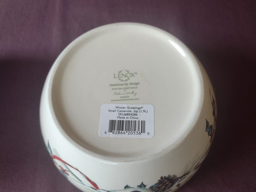 Lenox Winter Greetings Catherine McClung 2 Quart Round Casserole with Lid - Picture 9 of 11
