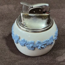 WEDGWOOD TABLE TOP LIGHTER BLUE ON WHITE QUEENS WARE 2.25"
