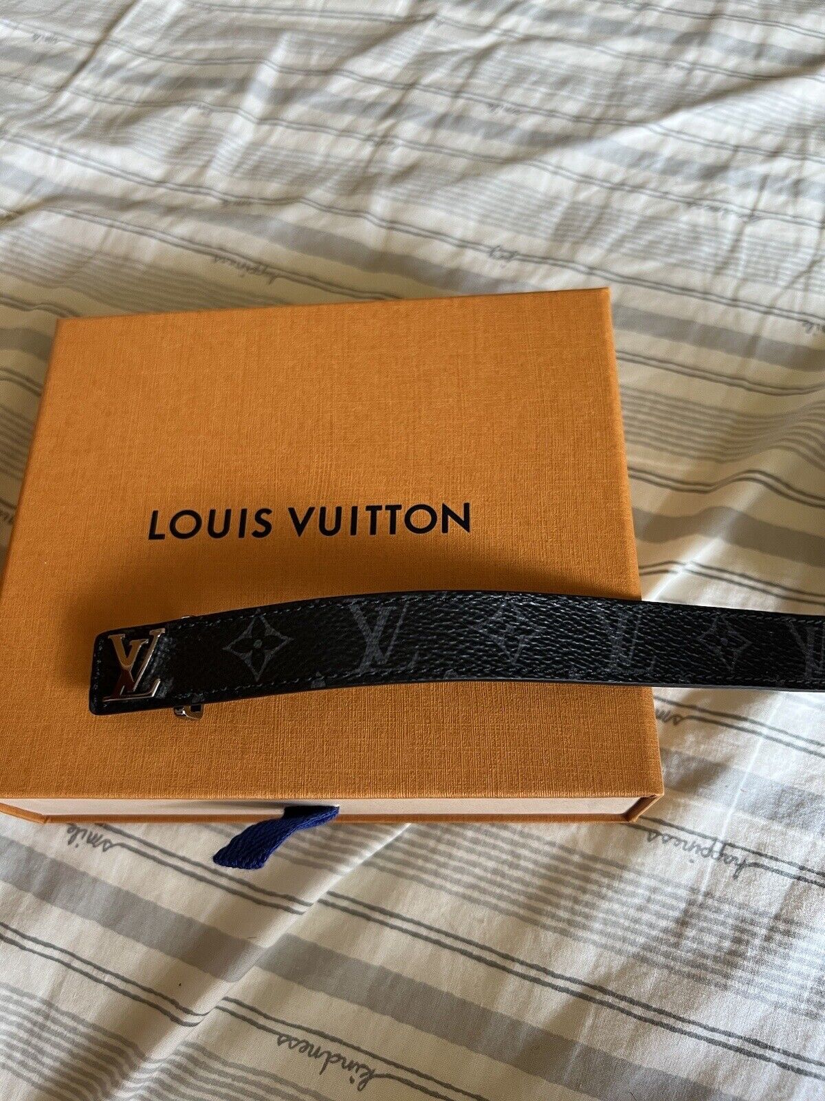 Louis Vuitton Monogram Bracelet (M6456E) - image 2