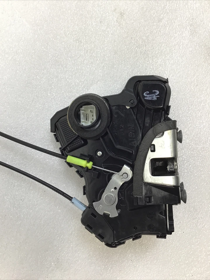 Toyota Tundra 2007-2013 cabina extendida delantero derecho pasajero cerradura pestillo OEM Foto 4 de 4