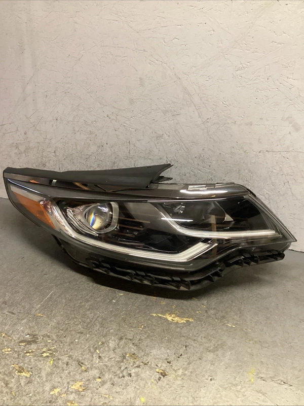 2019 2020 KIA OPTIMA RIGHT RH PASSENGER SIDE HEADLIGHT OEM US HALOGEN PROJECTOR