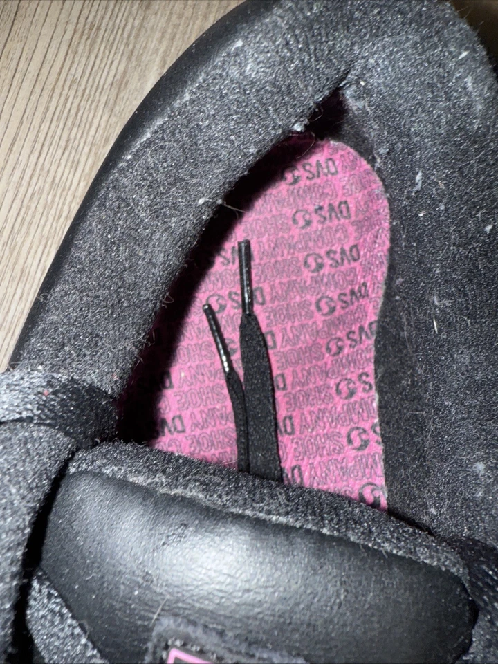 DVS Shoe Co Zapatos de Skate Bajos Para Mujer Talla 7 Negro y Rosa y Caja De Colección Monopatín Foto 4 de 4