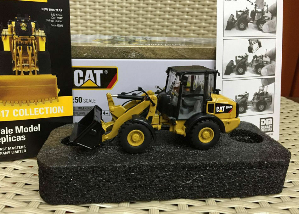CAT 906m wheel loader スケールモデル 【新品未開封】 Caterpillar Cat 906M Wheel Loader 1:50 Scale Model By