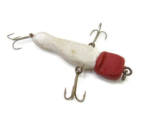 Vintage Homemade Primitive Wooden Red & White Fishing Lure FL26 - Picture 3 of 4