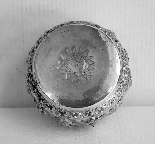Antique 900 Silver Burma Myanmar Siam Thai Alms Beggar Bowl Repousse Signed - Picture 8 of 9