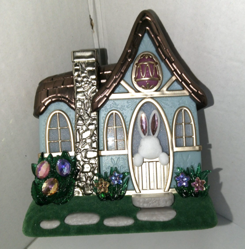 BBW Bunny House Easter Cottage Light Up Nightlight Projector Wallflower Plug '25