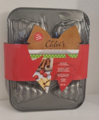 Chloe s Kitchen 4 Piece Specialty Non-Stick Christmas Cake Pan Set SEALED NEW