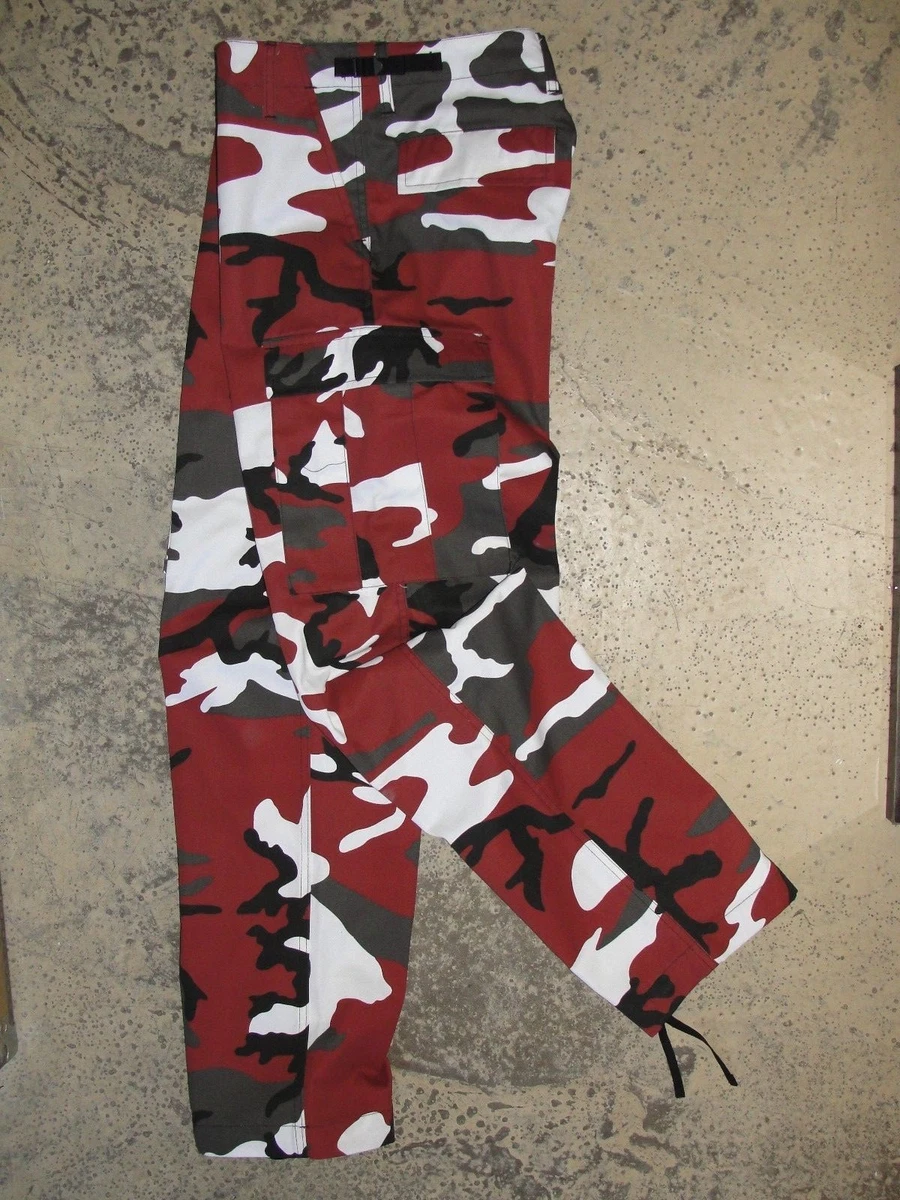 Red camouflage trousers sales