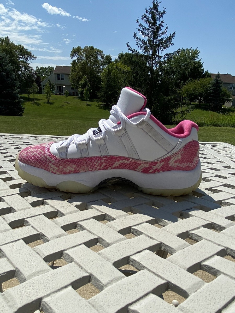 スニーカー NIKE JORDAN 11 RETRO LOW (PS) Nike Air Jordan Retro 11 Low Pink Snakeskin AH7860-106 Size 8.5