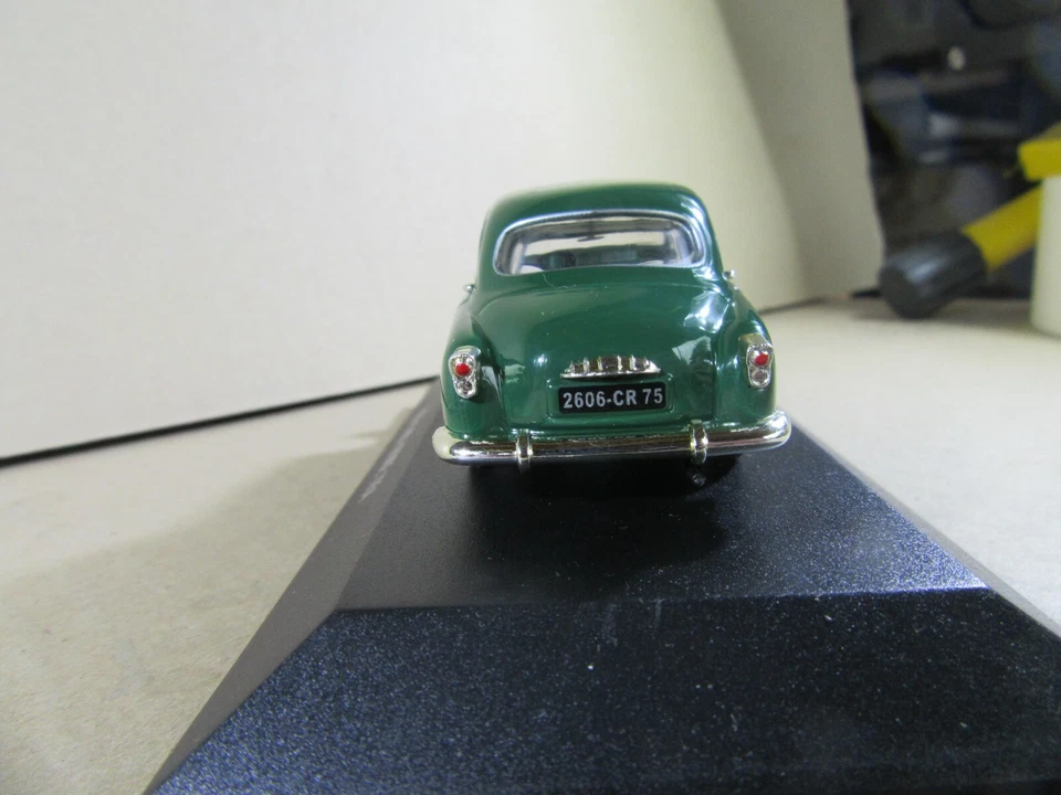 698S Nostalgie 24 China Simca 9 Dovetail Sedan 1954 Green Dark 1:43 New +Box - Image 3 of 4
