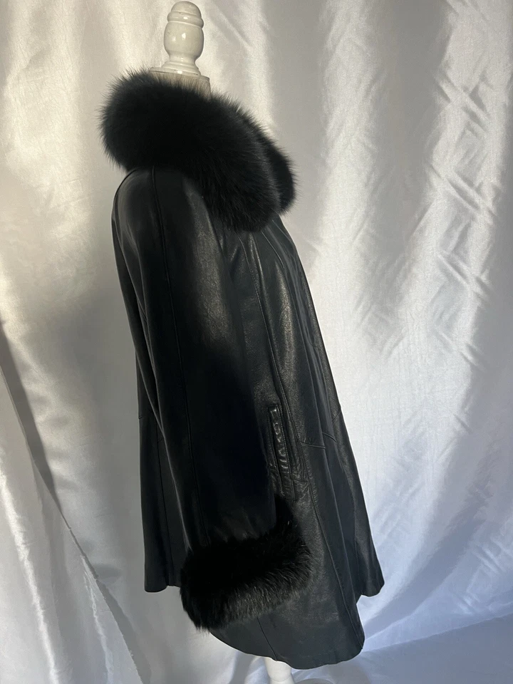 Vintage Angel High Fashion Genuine Leather Coat With Faux Fur Trim Size L - Image 2 of 4