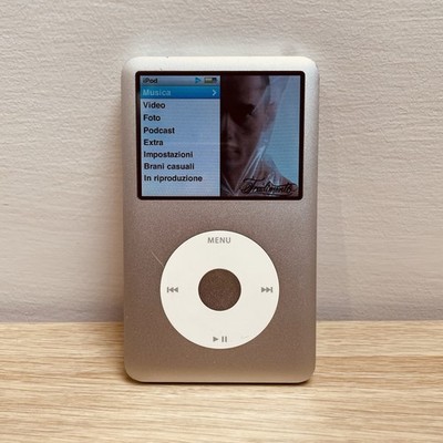 Apple iPod Classic 120GB Grau Grey Funktioniert Getestet Mit Kopfhörer und Ladegerät