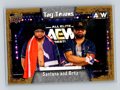 2022 Upper Deck AEW #86 Santana / Ortiz Gold