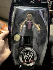 Trish Stratus Wrestling Cards, Autograph and Memorabilia Guide 74