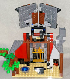 LEGO Ninjago set 2508 Blacksmith Shop with Minifigures & Instructions