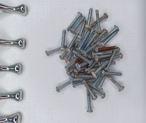 Lot Of 23 Cabinet / Drawer Pulls Handles Chrome With 48 Bolts - Picture 6 of 8