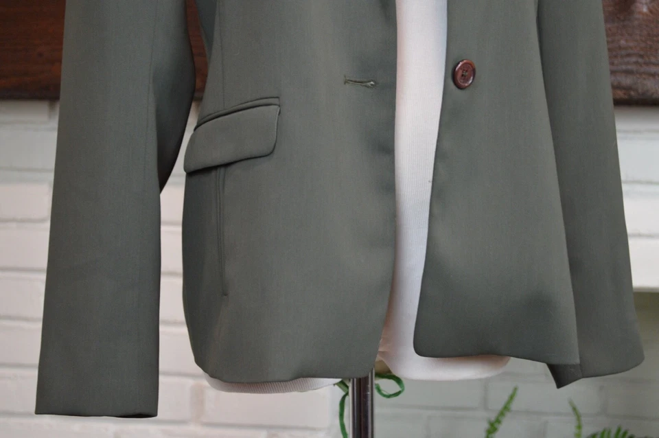 Blazer Yansi Fugel Verde Talla 4 Pequeño Cuello Único Excelente Estado Foto 4 de 4